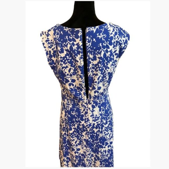 Talbot's Sleeveless FIt and Flare Blue and White Floral Print Dress Size 10 EUC - Picture 3 of 9